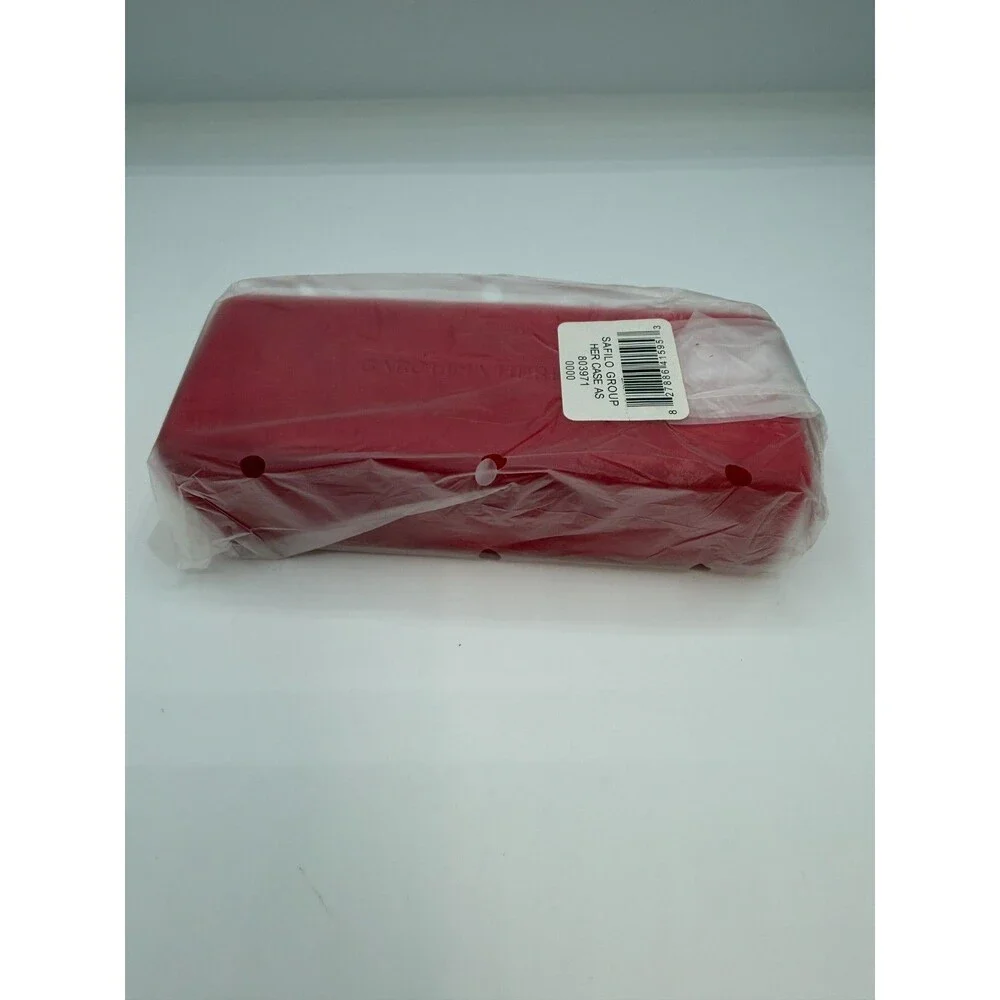 Carolina Herrera Red Magnetic Eyeglasses Case Fuzzy w Cleaning Cloth Container